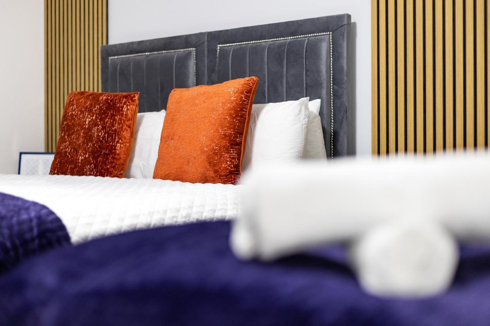 Bullring Lux Suite, New Street Free Netflix - Free Secure Parking- Sleeps 6 伯明翰 外观 照片