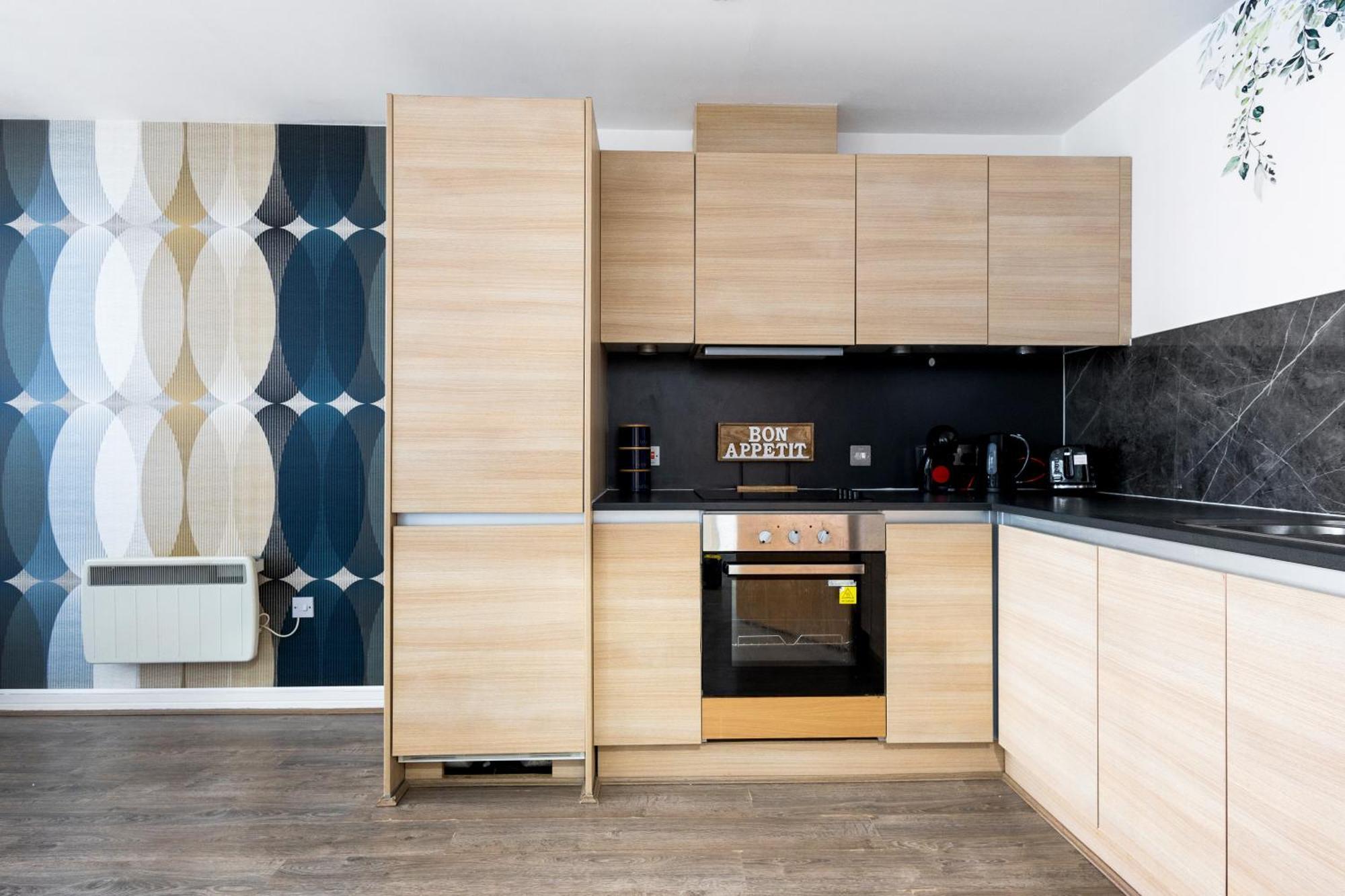 Bullring Lux Suite, New Street Free Netflix - Free Secure Parking- Sleeps 6 伯明翰 外观 照片